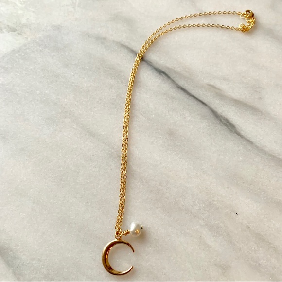 Crescent Moon & Pearl Necklace - Picture 2 of 2